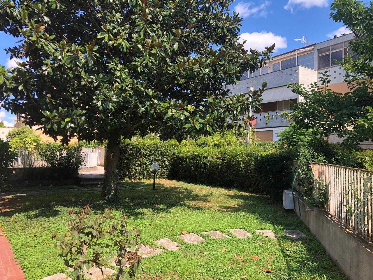 cerca Follonica  San Luigi VILLA VENDITA